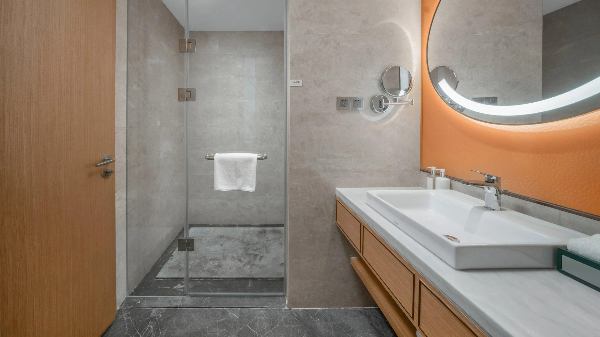 Holiday Inn Luzhou Longjian by IHG