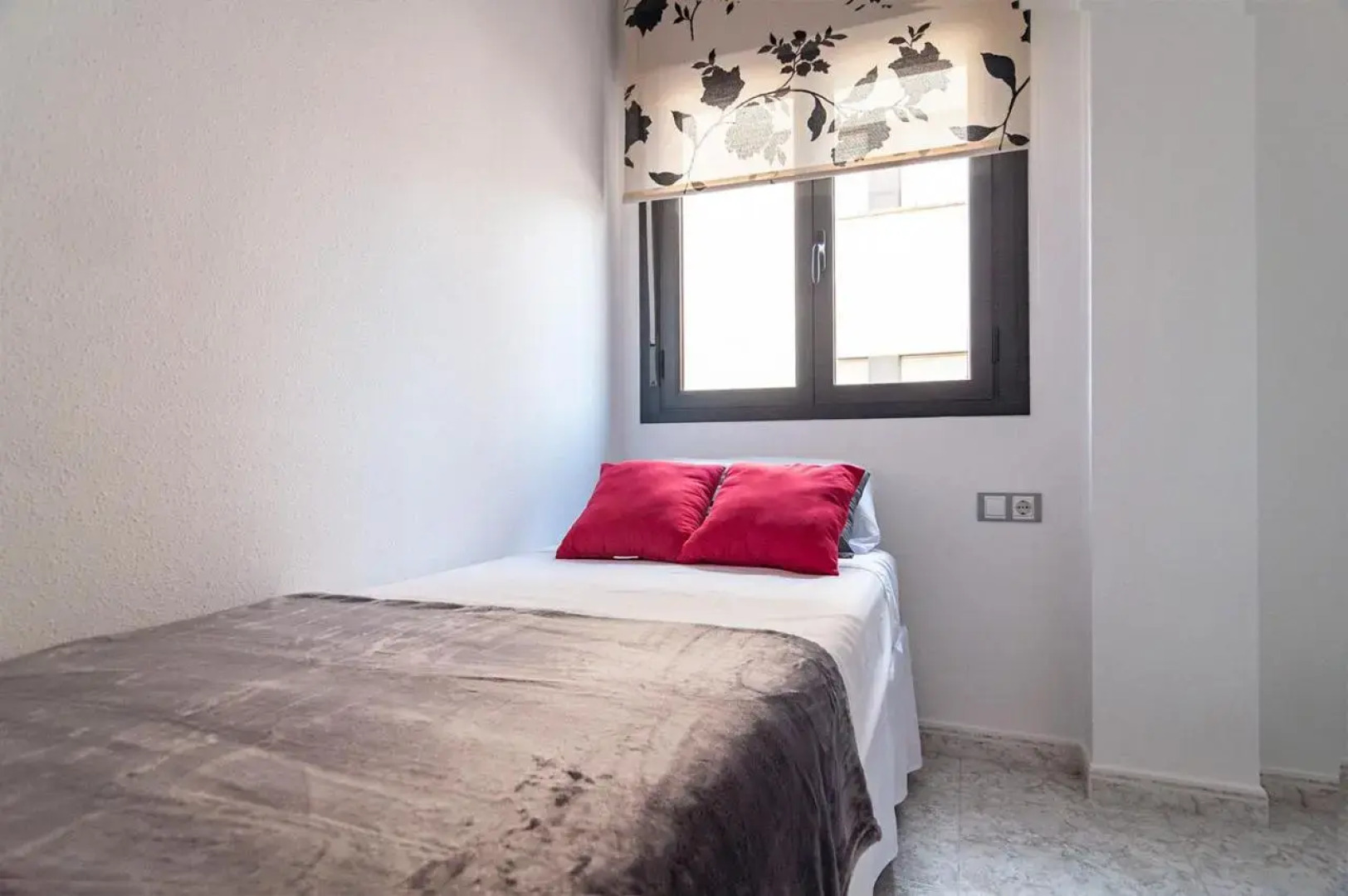 Beach & Pool Sant Salvador - 150m from sea