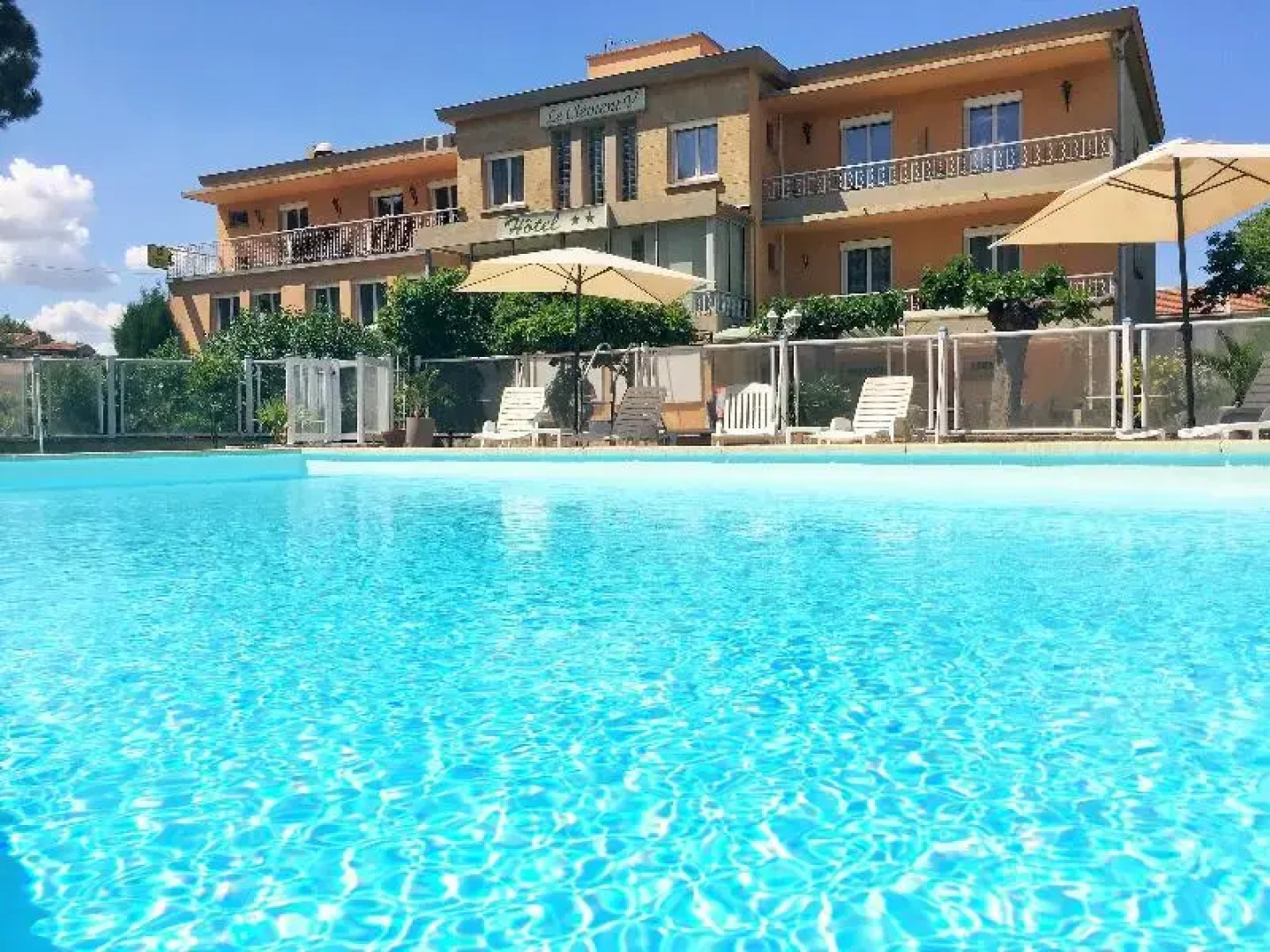 Logis Hotel Le Clement V