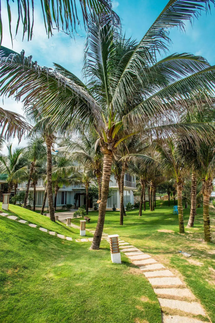 Villa Del Sol Beach resort & Spa