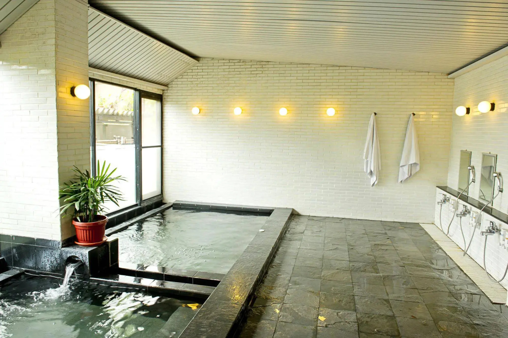 Puri KIIC Golf View Hotel