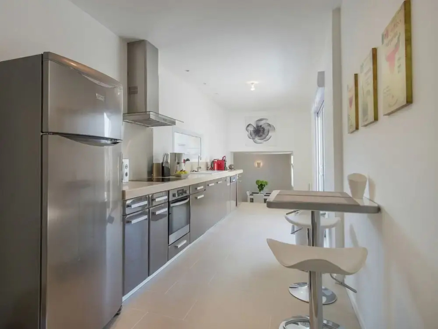 Luxury Holiday Home With Lawn in Beaumont-en-véron Near Chinon