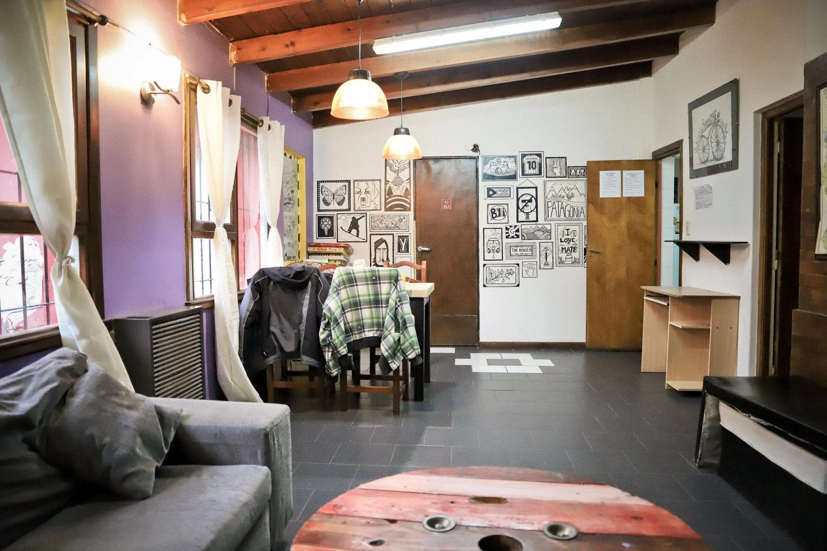 The House Hostel Resto & Bar Bariloche