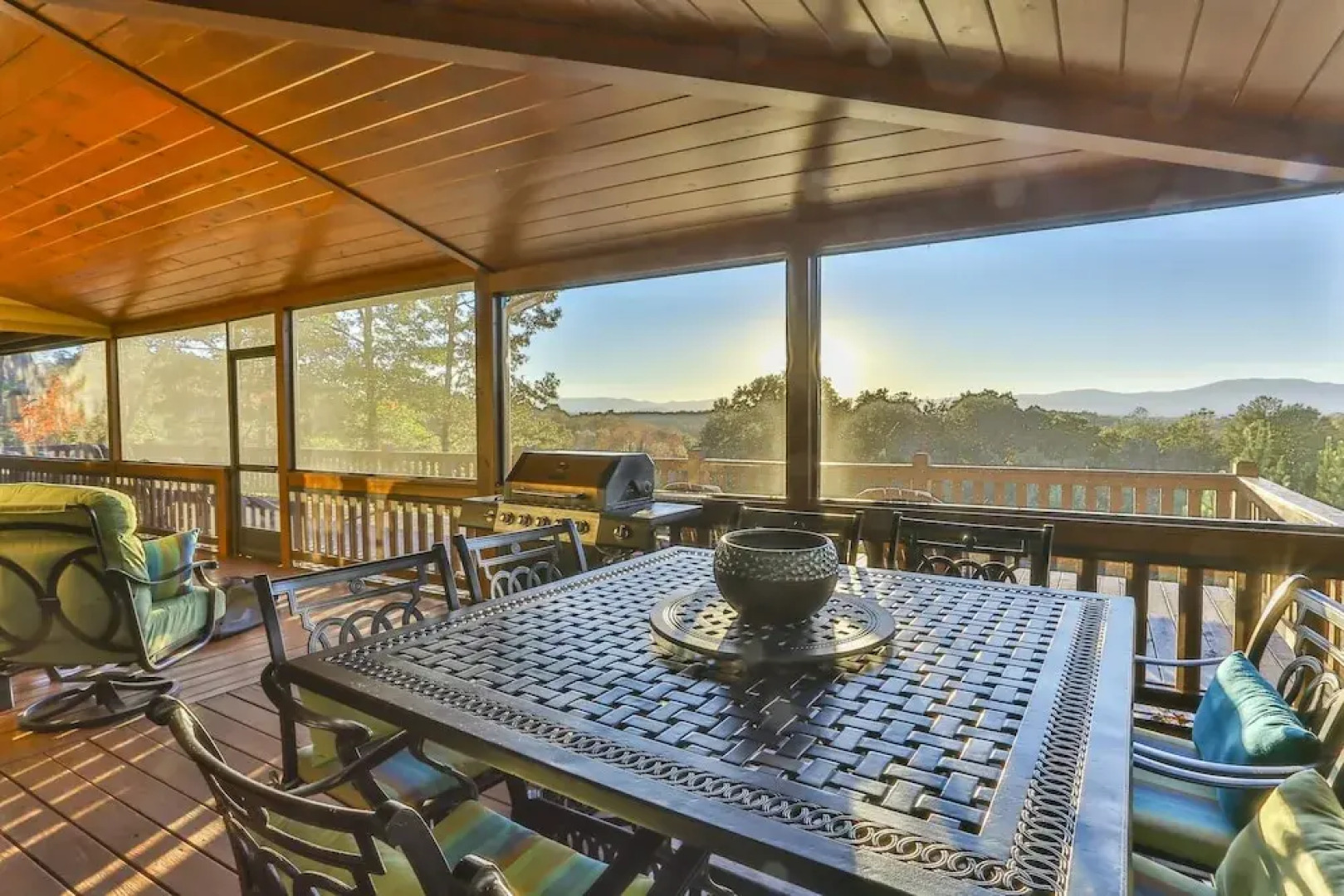 Eagles Breeze Nevaeh Cabin Rentals