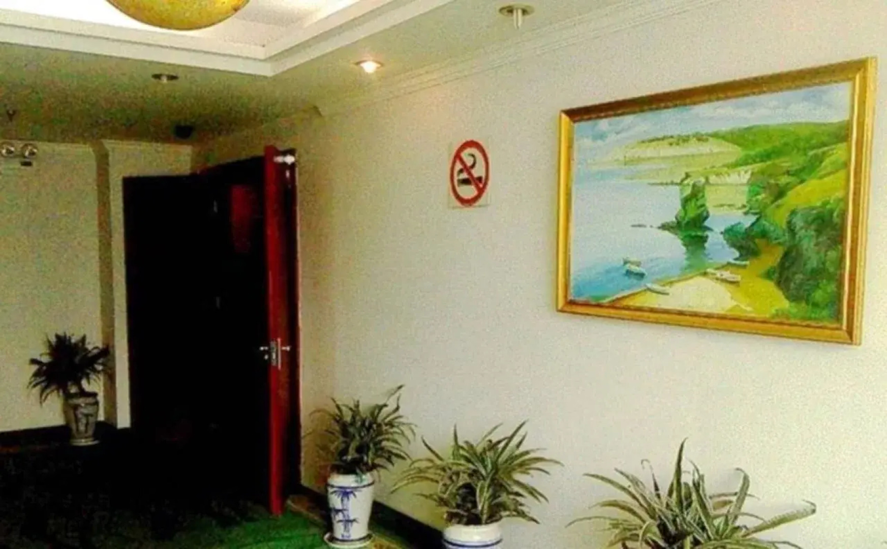 GreenTree Inn JiangSu WuXi BinHu TaiHu Pearl Development Mansion Business Hotel