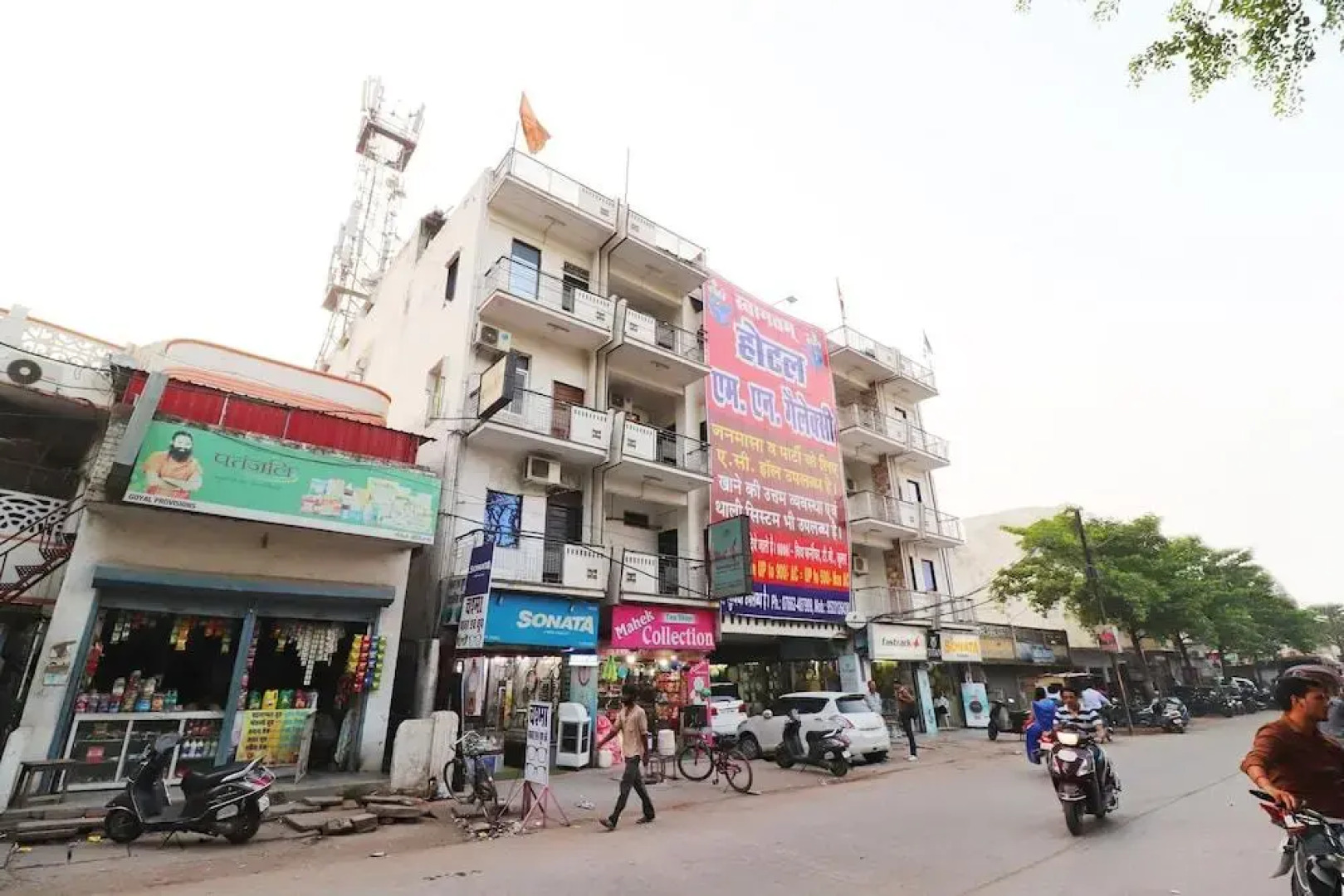 Hotel Mn Galaxy by OYO Rooms