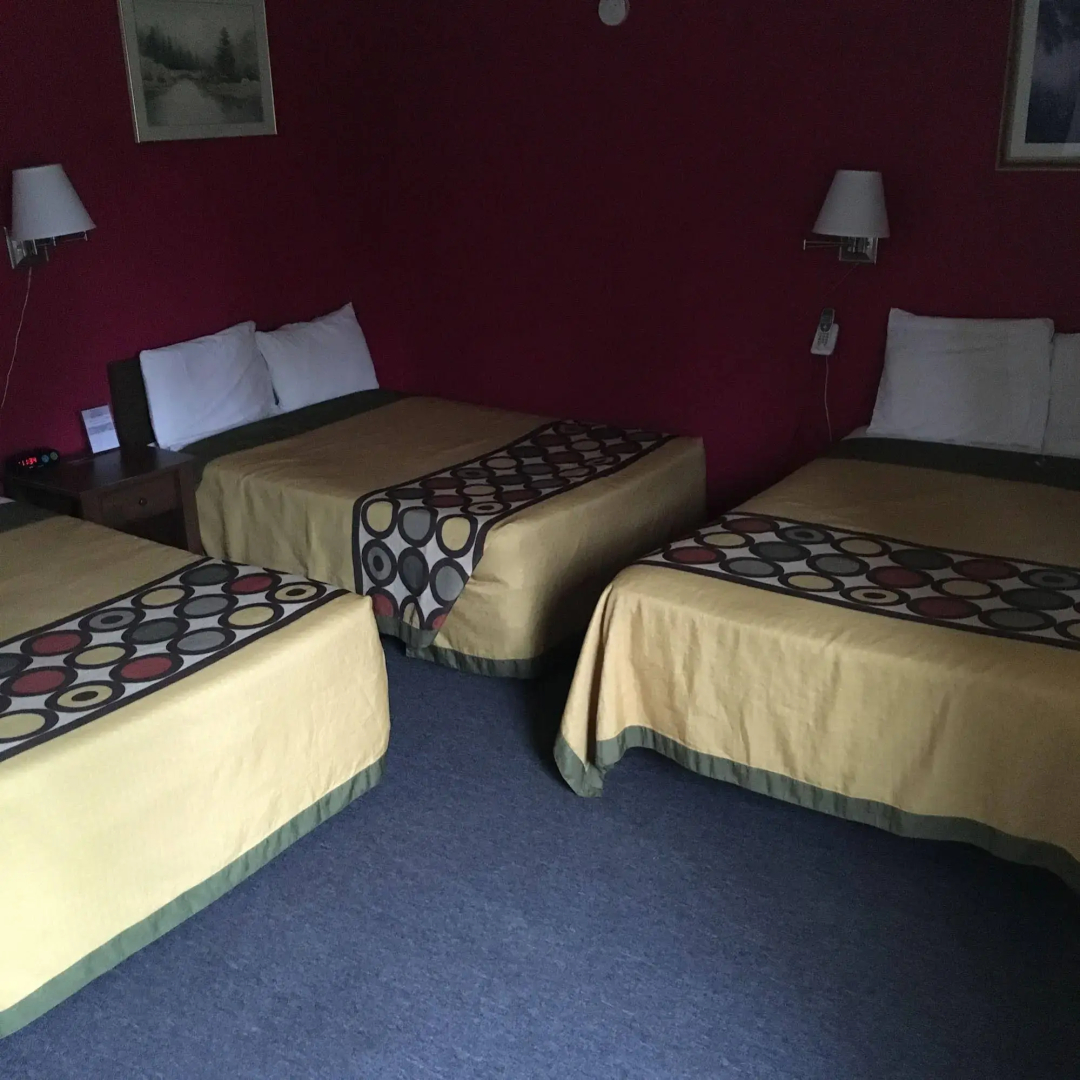 Tarragon Motel