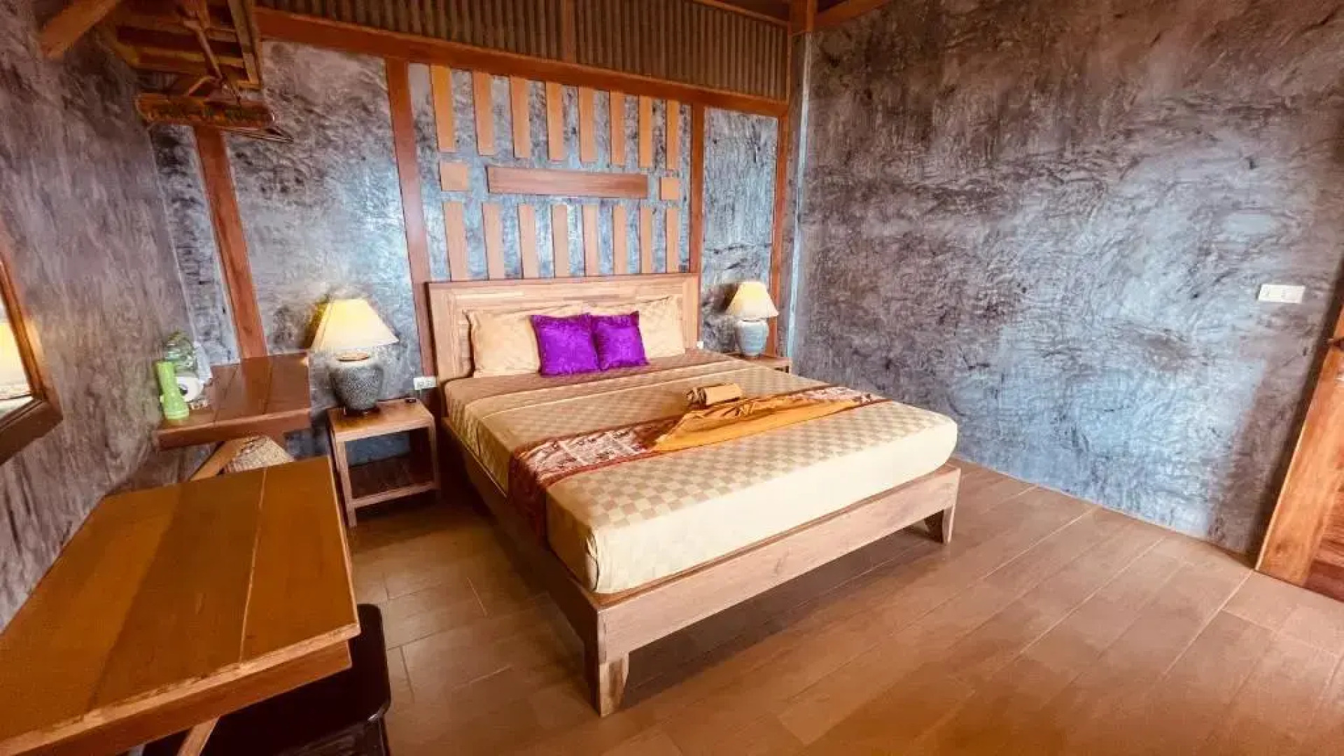 Phi Phi Relax Beach Resort