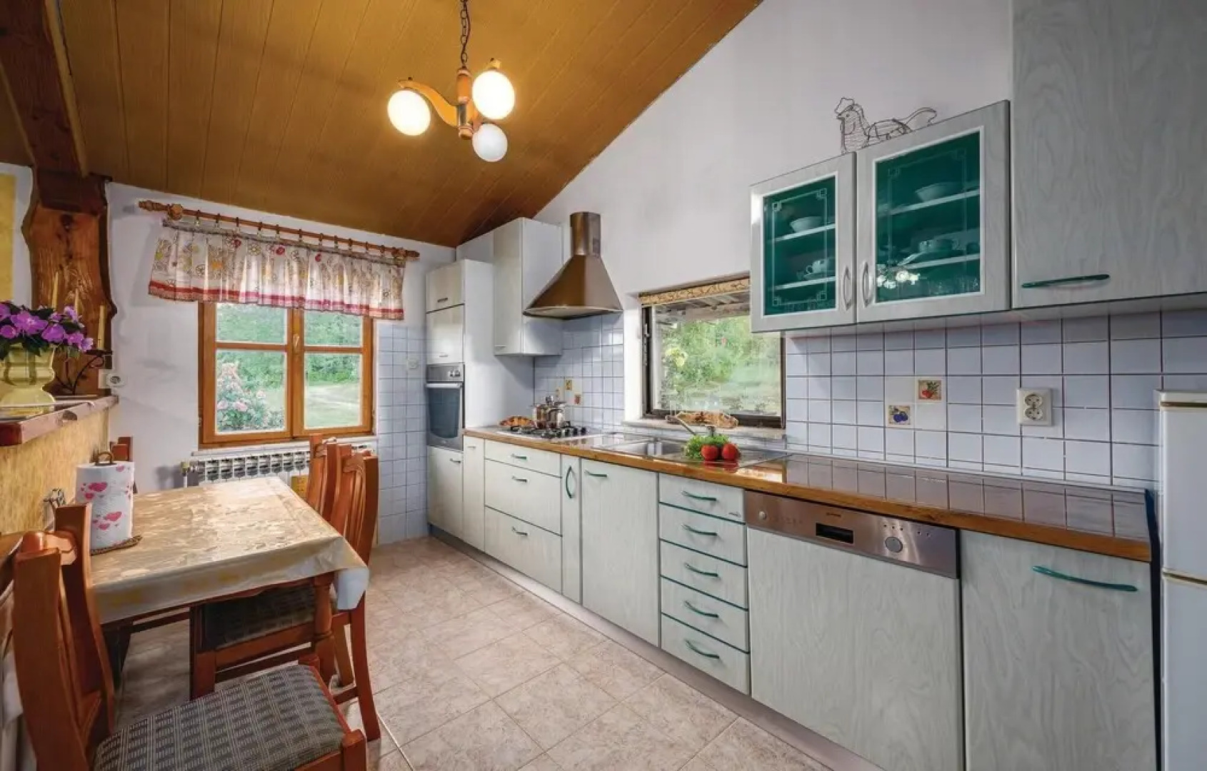 Beautiful Home in Krnica With Wifi and 3 Bedrooms