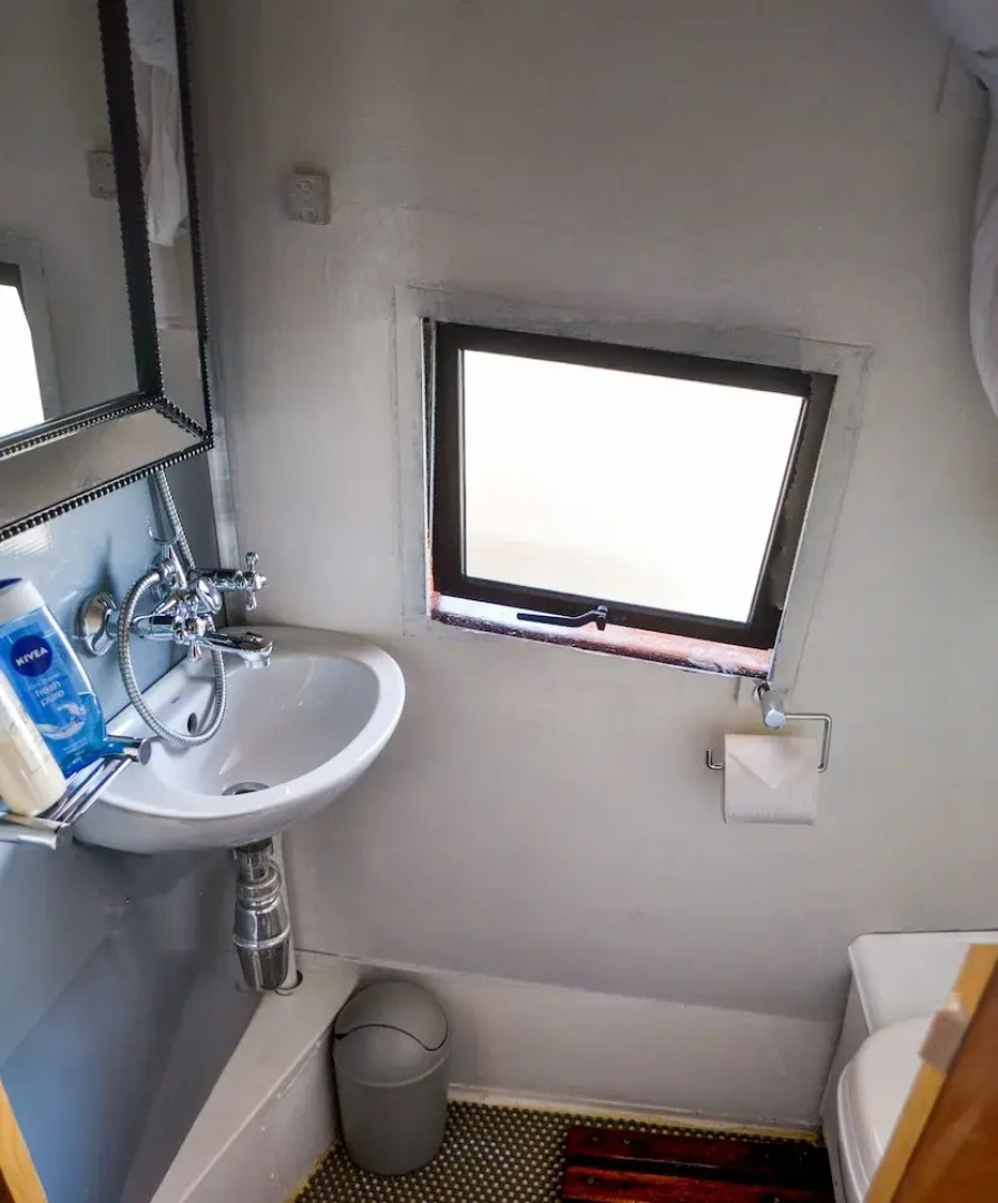 Maggie May House Boat