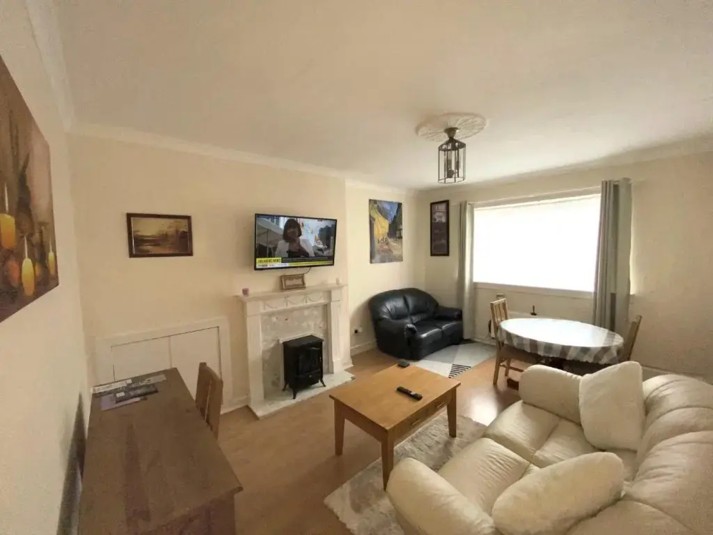 Private Lounge And Double Room