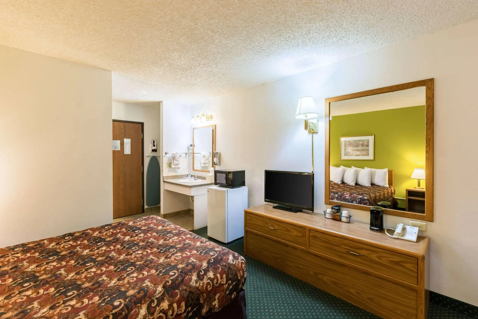 Super 8 by Wyndham Grand Island South