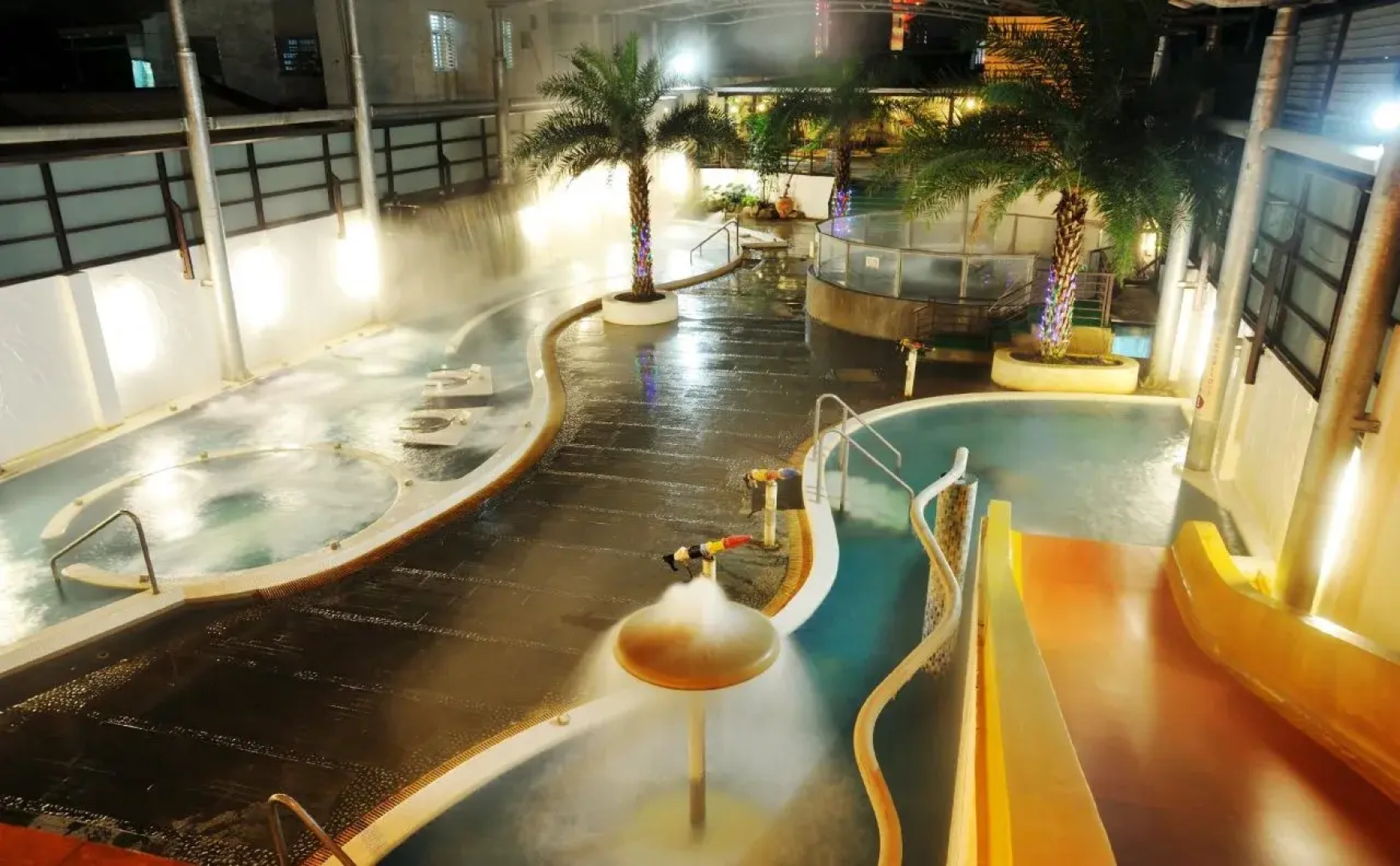 Crownshine Resort