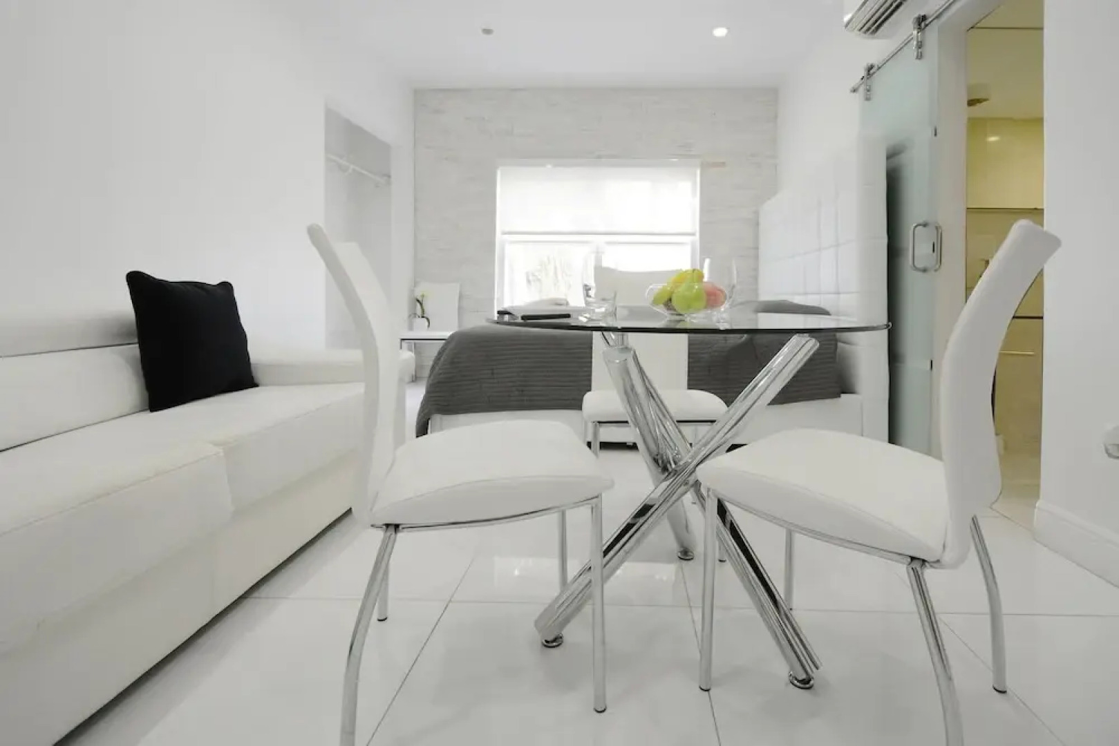 Lincoln Road Apartments