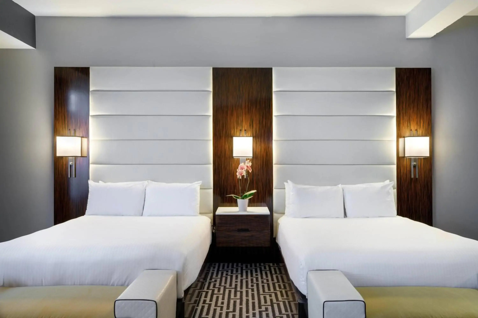 Hotel Metro, Autograph Collection