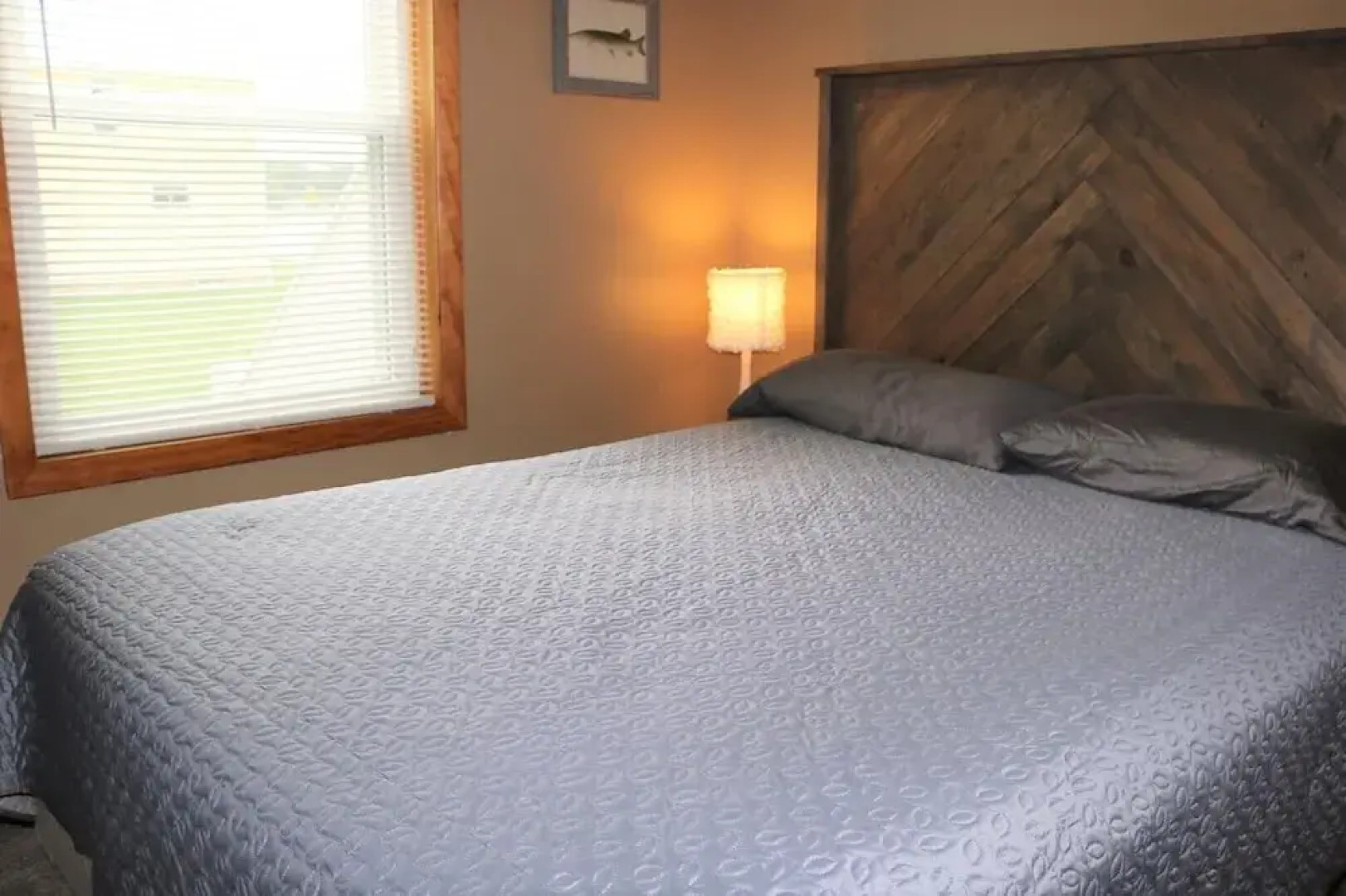 2729 Willow Ave. 3 Bedroom Condo