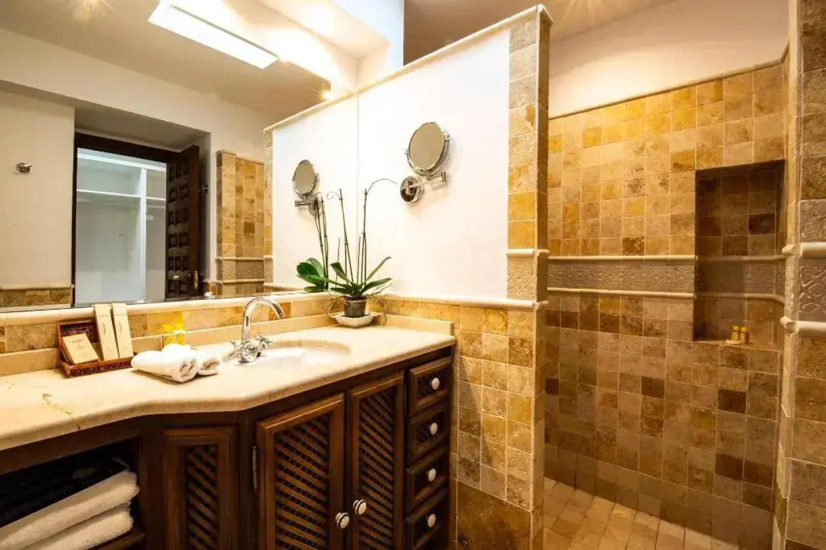 Entre Dos Aguas Hotel Boutique