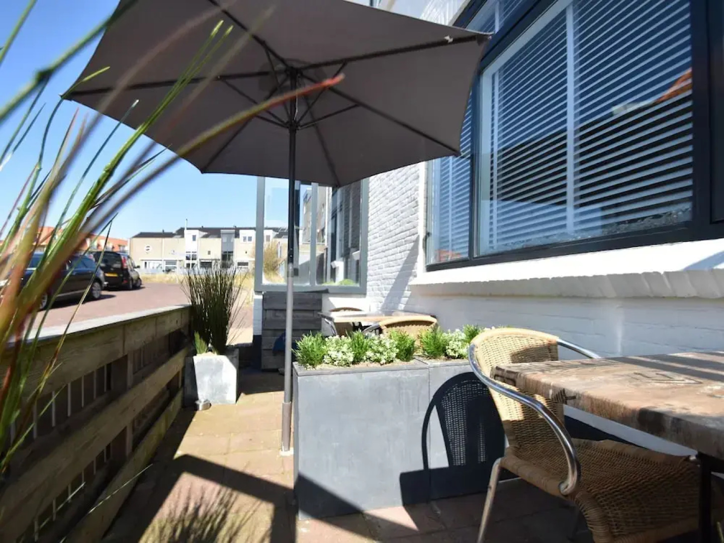 Elegant Studio Near Beach