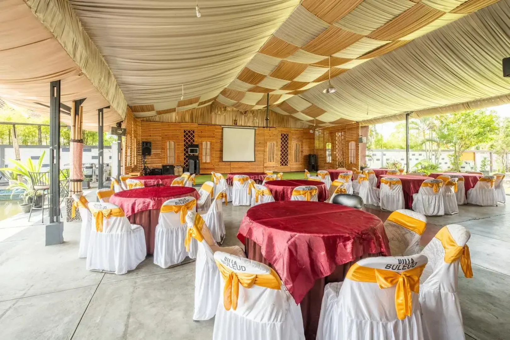OYO 900 Villa Buleud