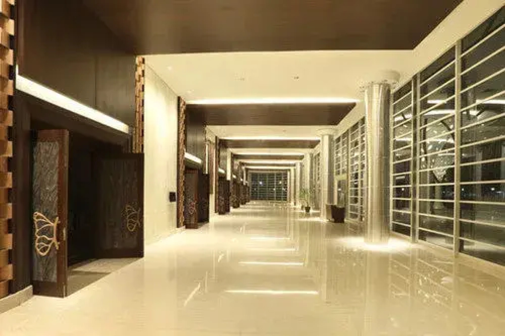 Santika Premiere Kota Harapan Indah