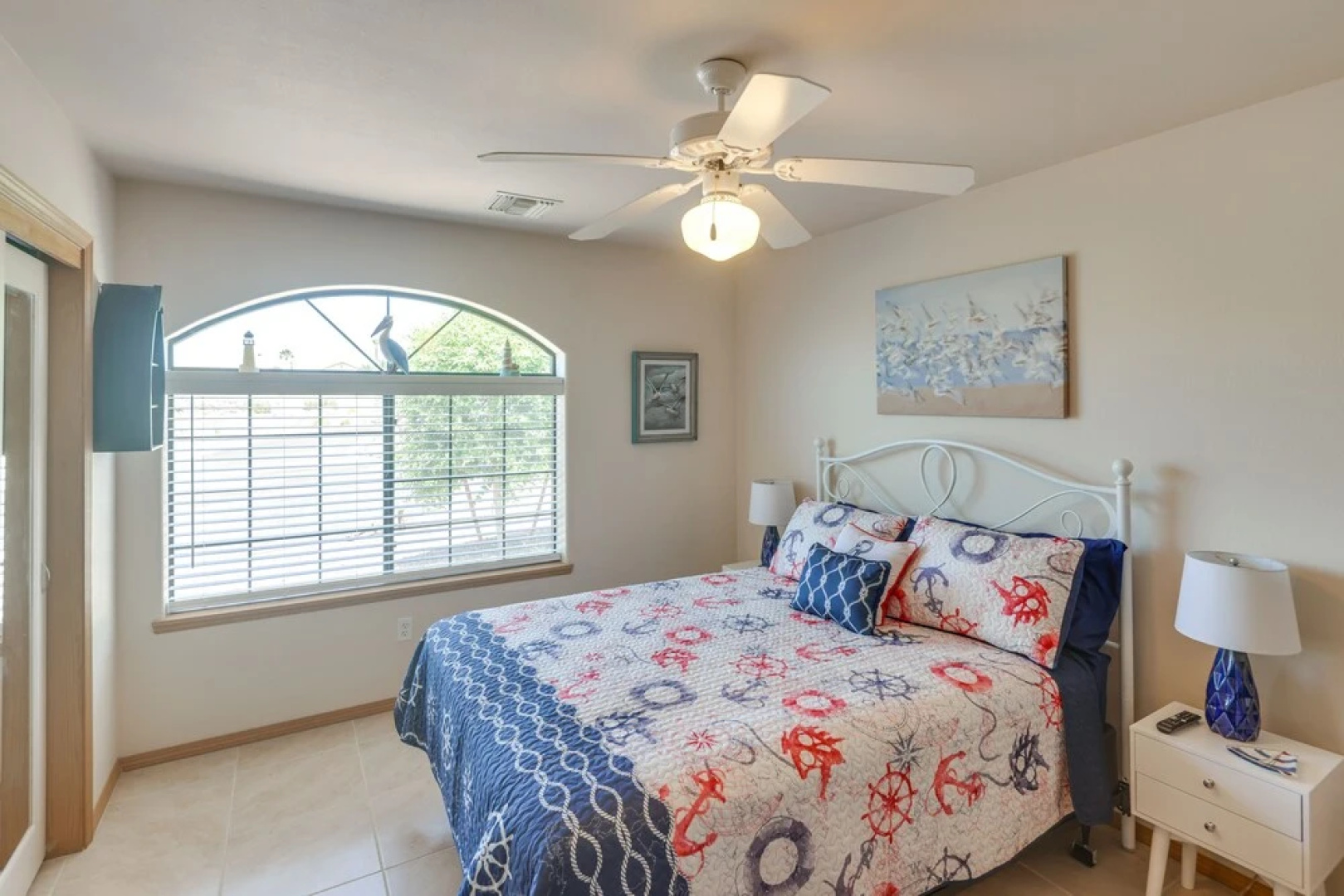 Casa Vista' Bullhead City Home w/ Patio + View!