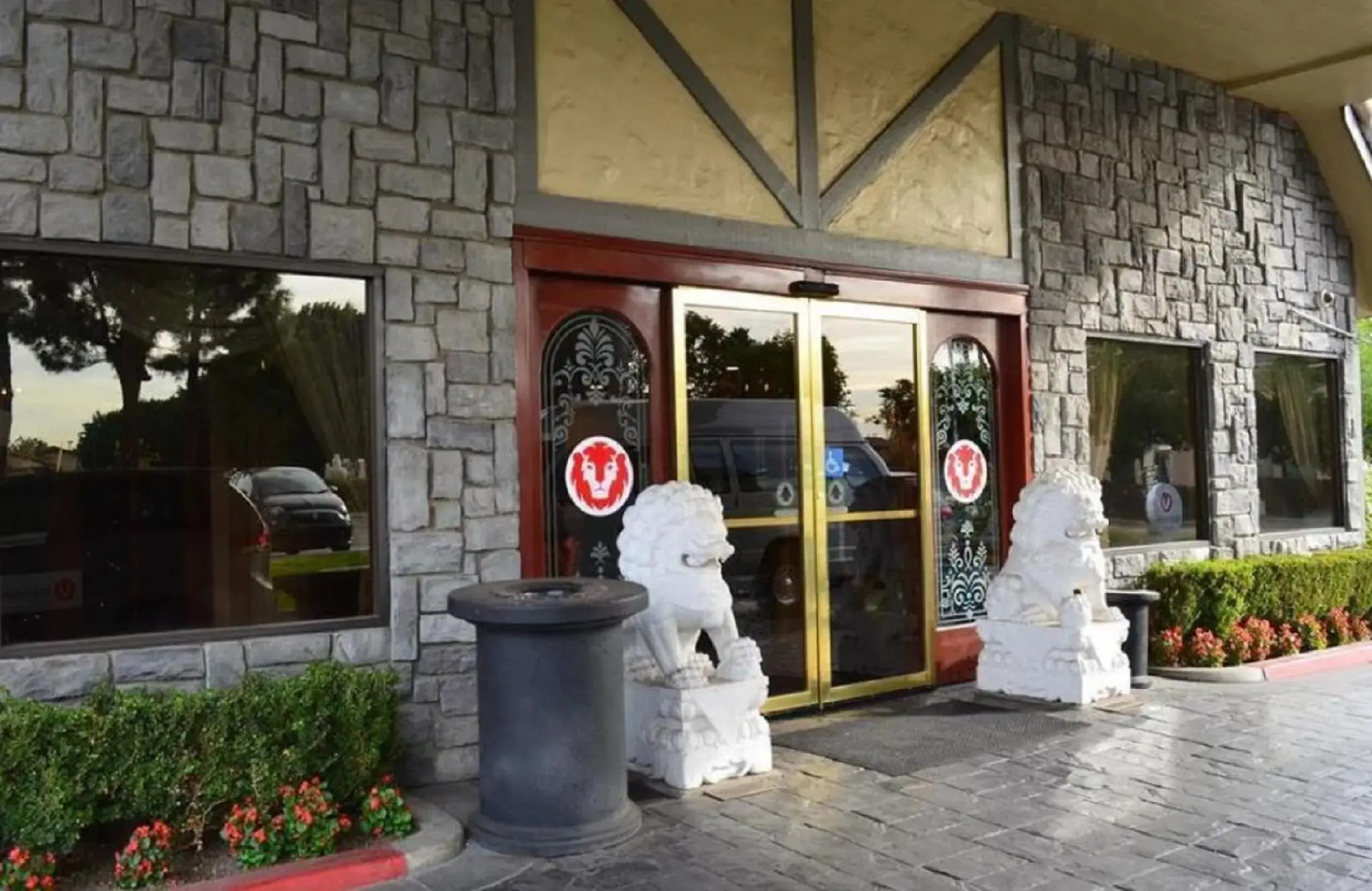 Folk Inn Ontario Airport