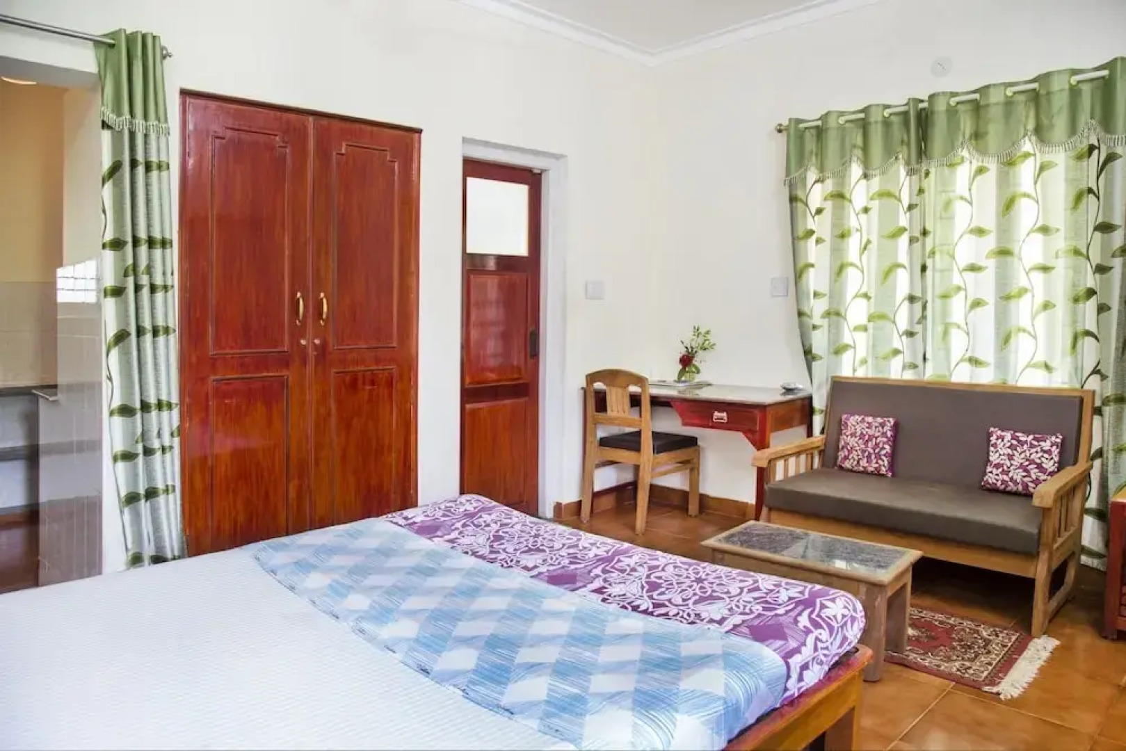 GuestHouser 1 BR Bed & Breakfast