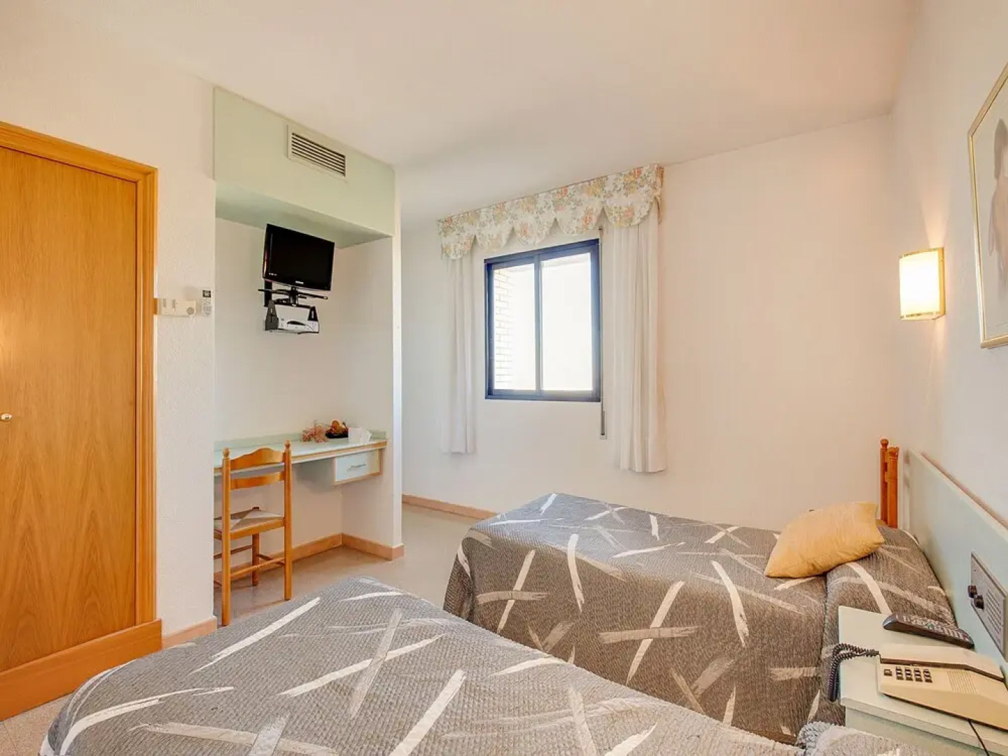 Hotel Restaurante Blanc I Negre 2