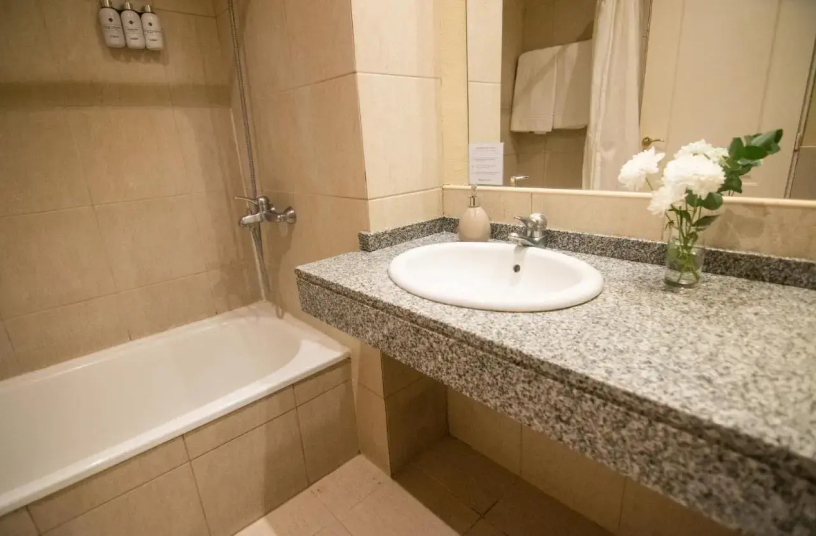 Howard Johnson Inn Campana