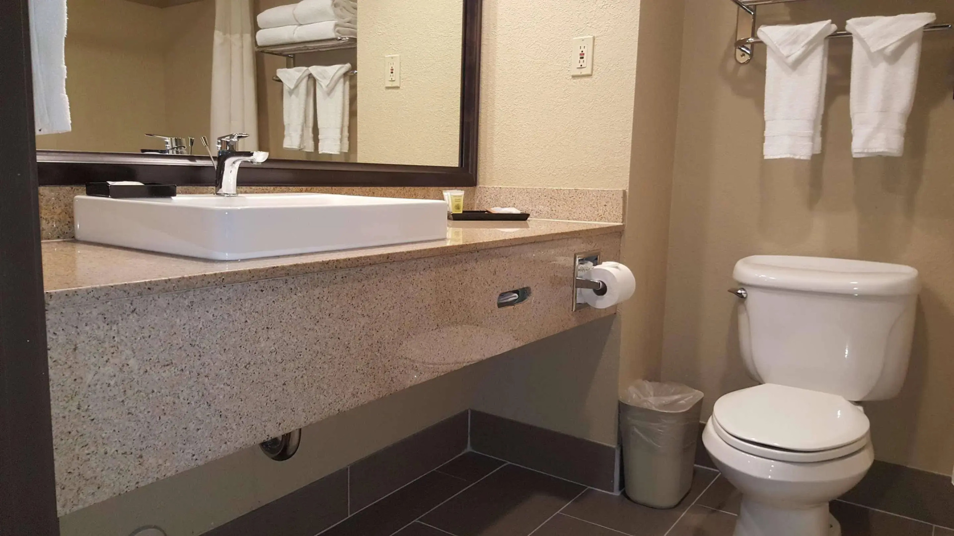 Best Western Airport Inn & Suites