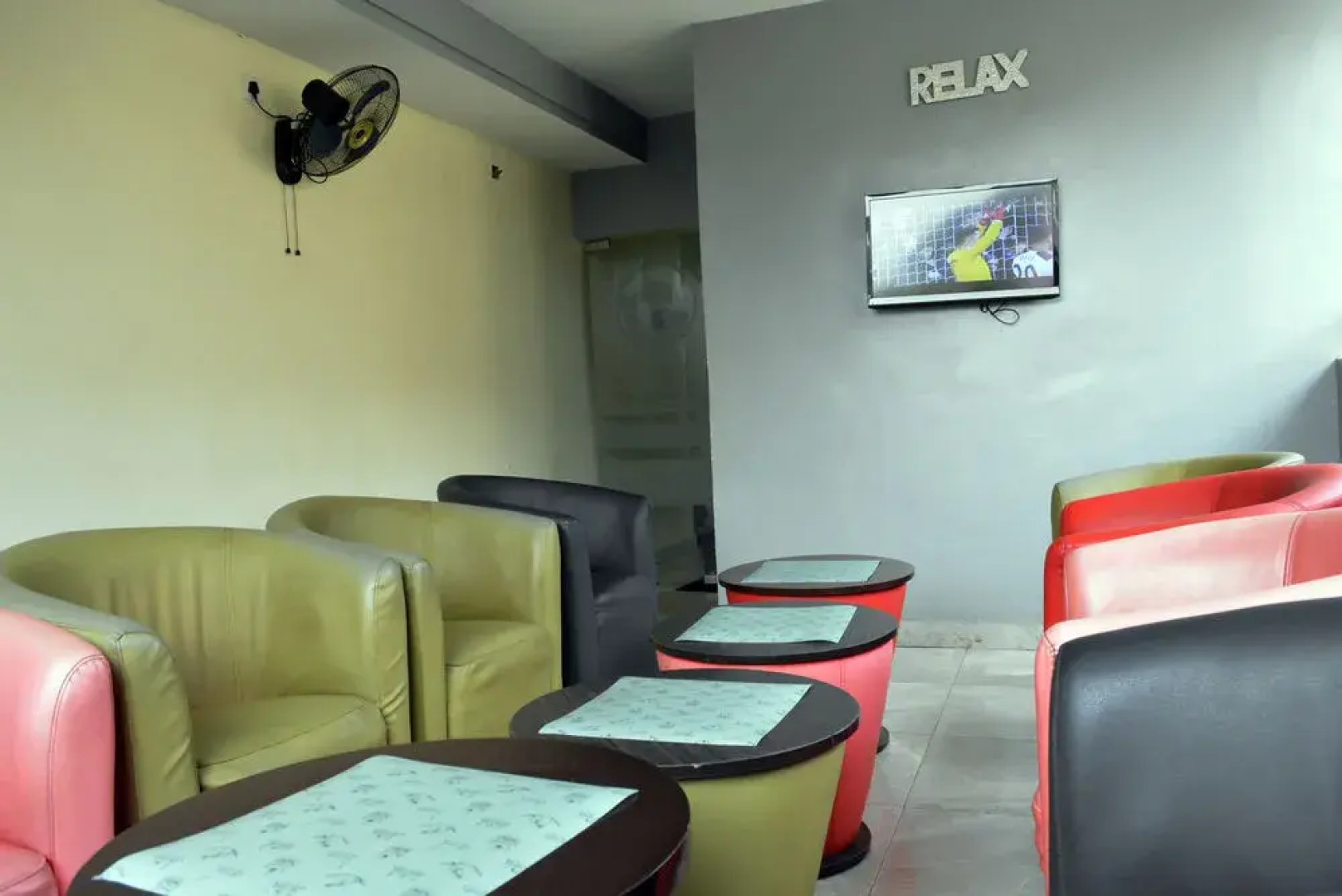 Golphins Suites and Hotels