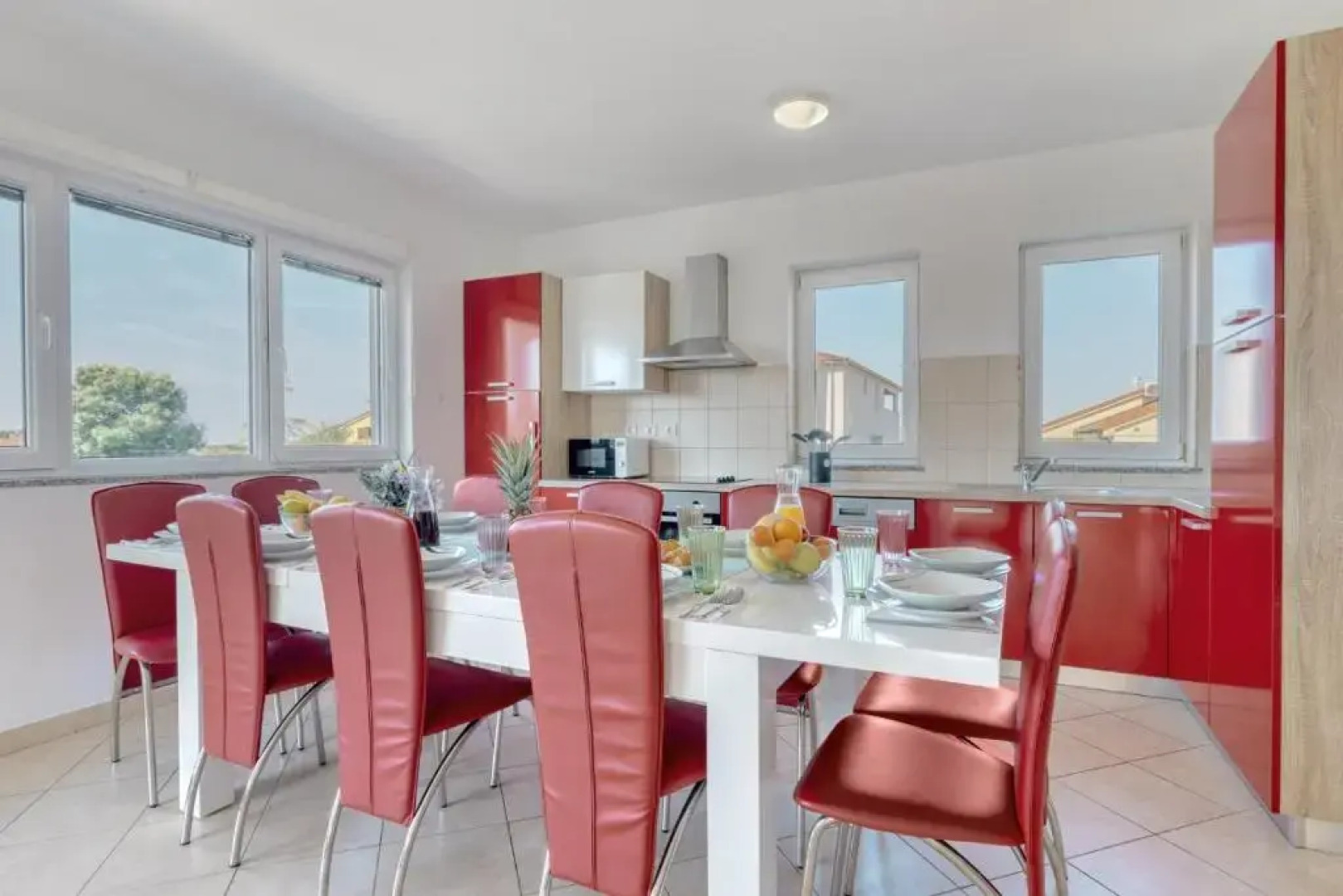 Villa GRACIA - big house with pool, bbq, playground & table tennis, game room with billiards & table football, Pula, Istria