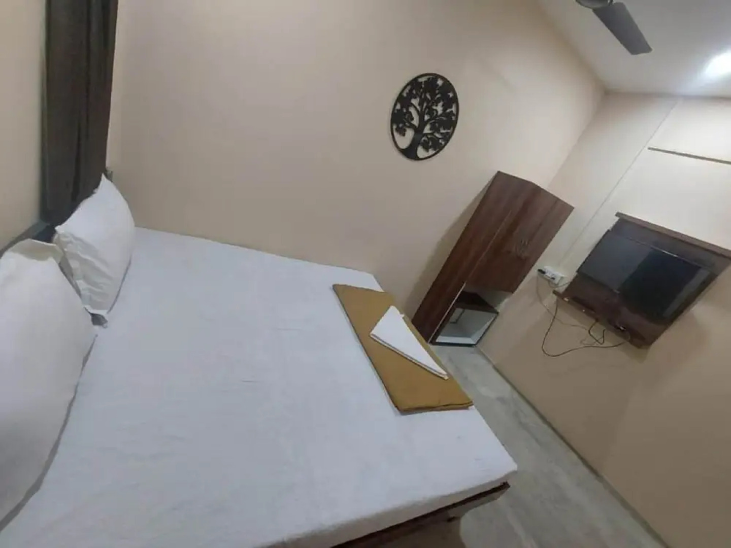 iROOMZ City Lite Lodge