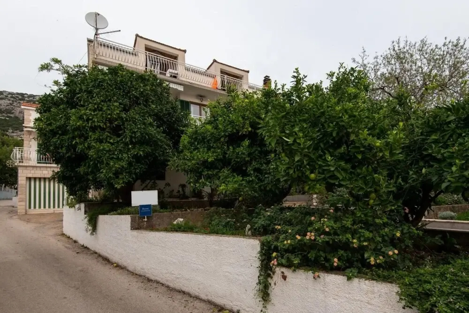 Sugor - 70 m From sea - Plavi-sa2