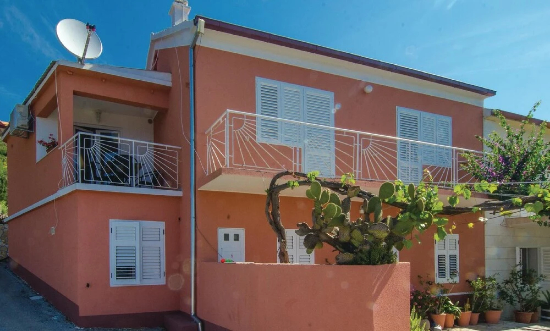 Stunning Home in Orebic With Wifi and 2 Bedrooms