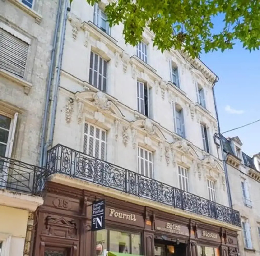 Apartment With 2 Bedrooms in Saumur, With Wonderful City View and Wifi