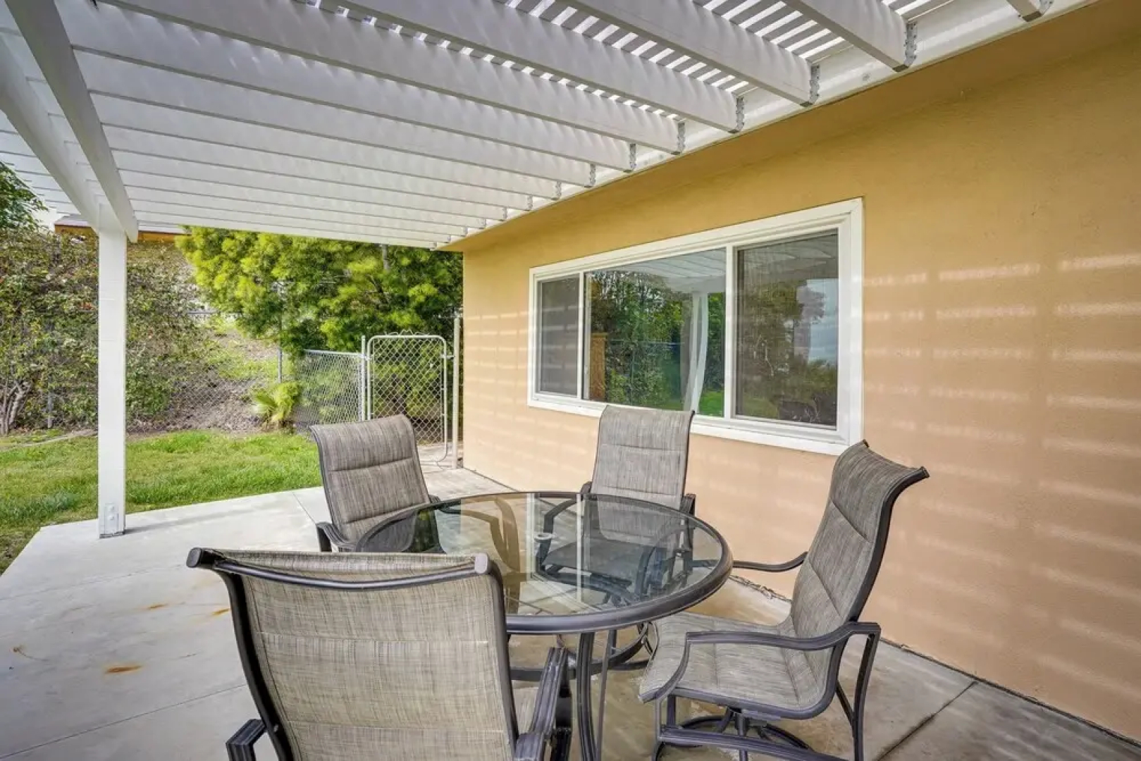 Santa Ana Home w/ Patio, 9 Mi to Disneyland!