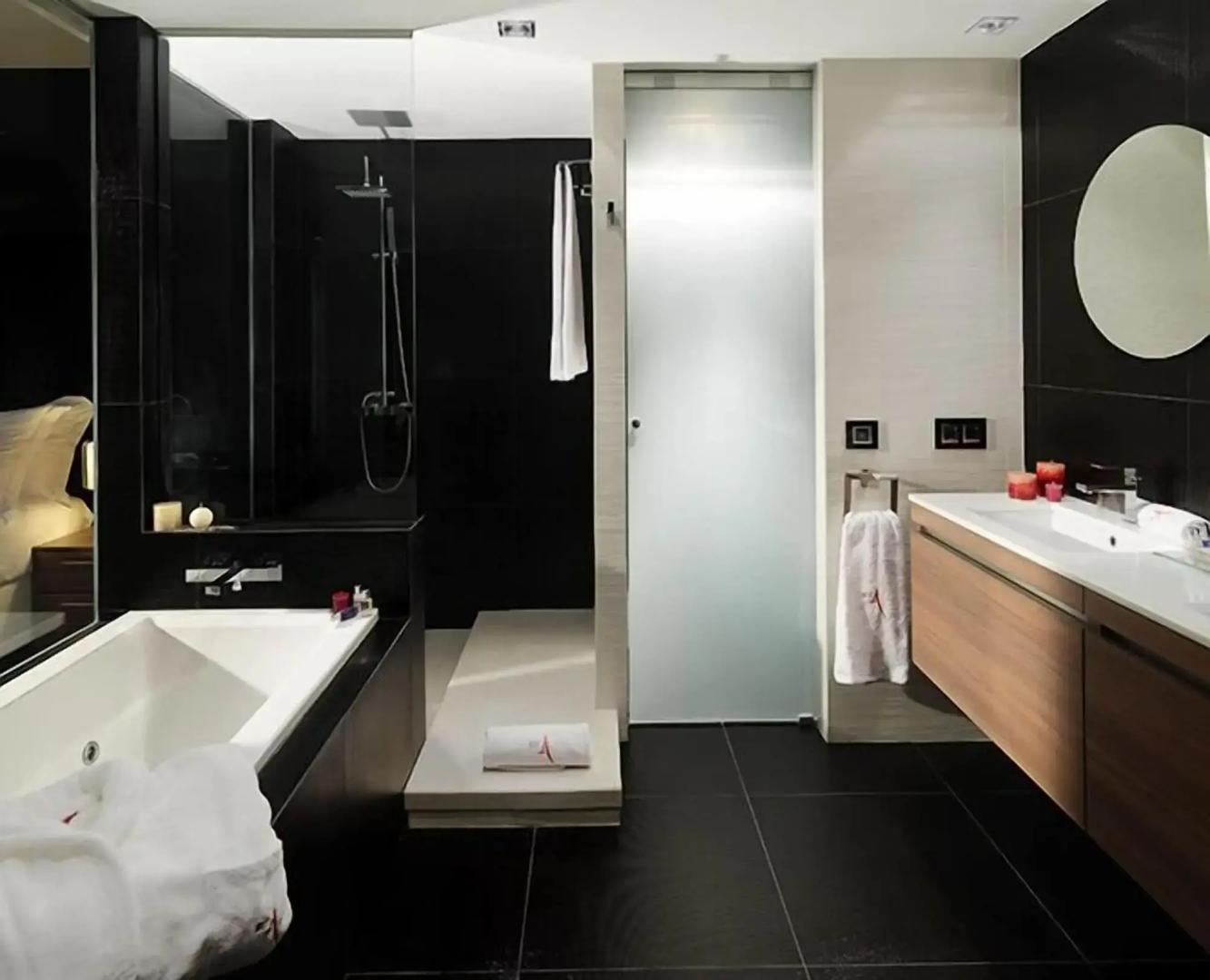 Sir Anthony Hotel