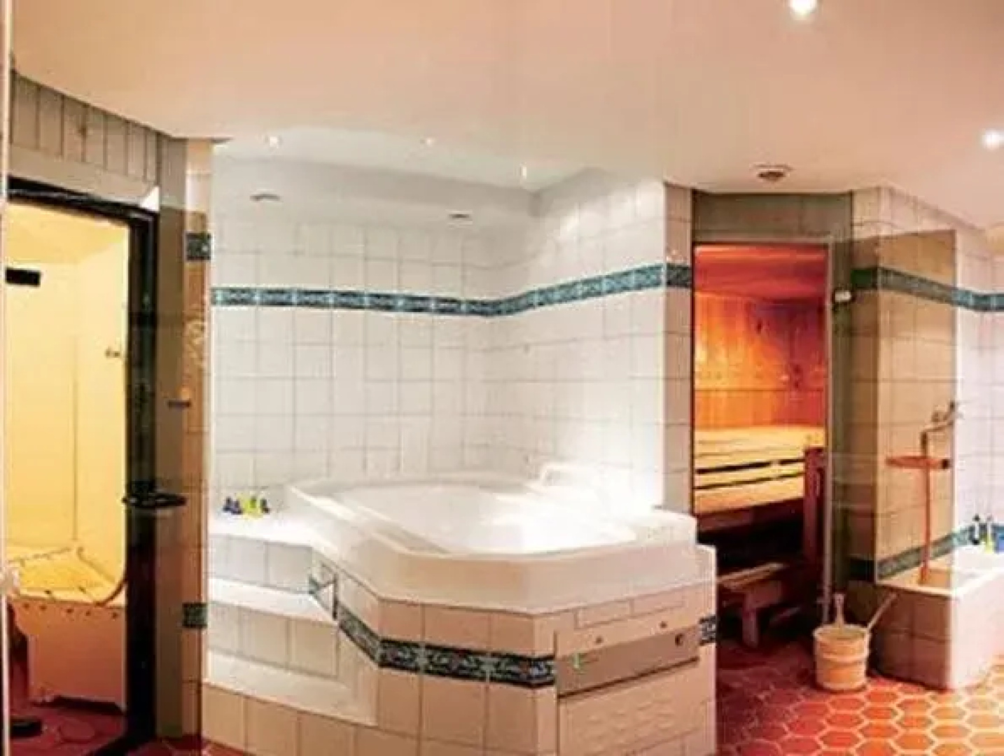 Hotel Lebzelter