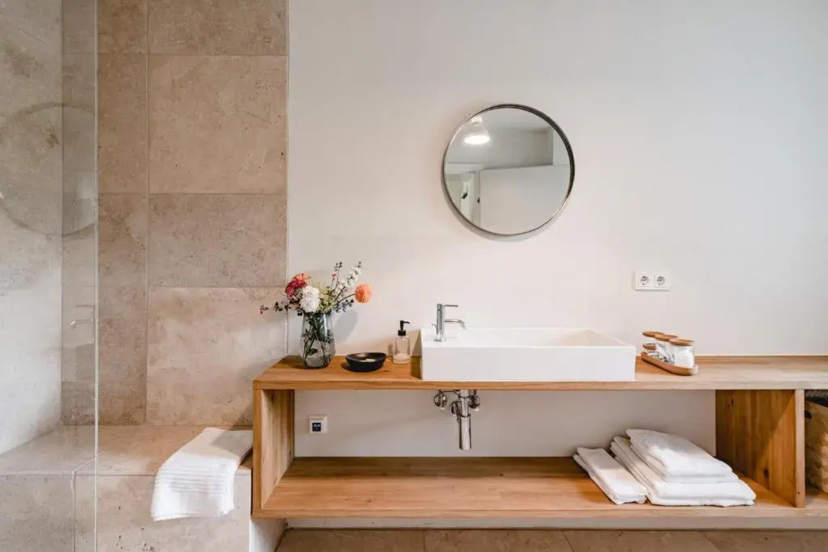 Haizing 26 (Adults Only)