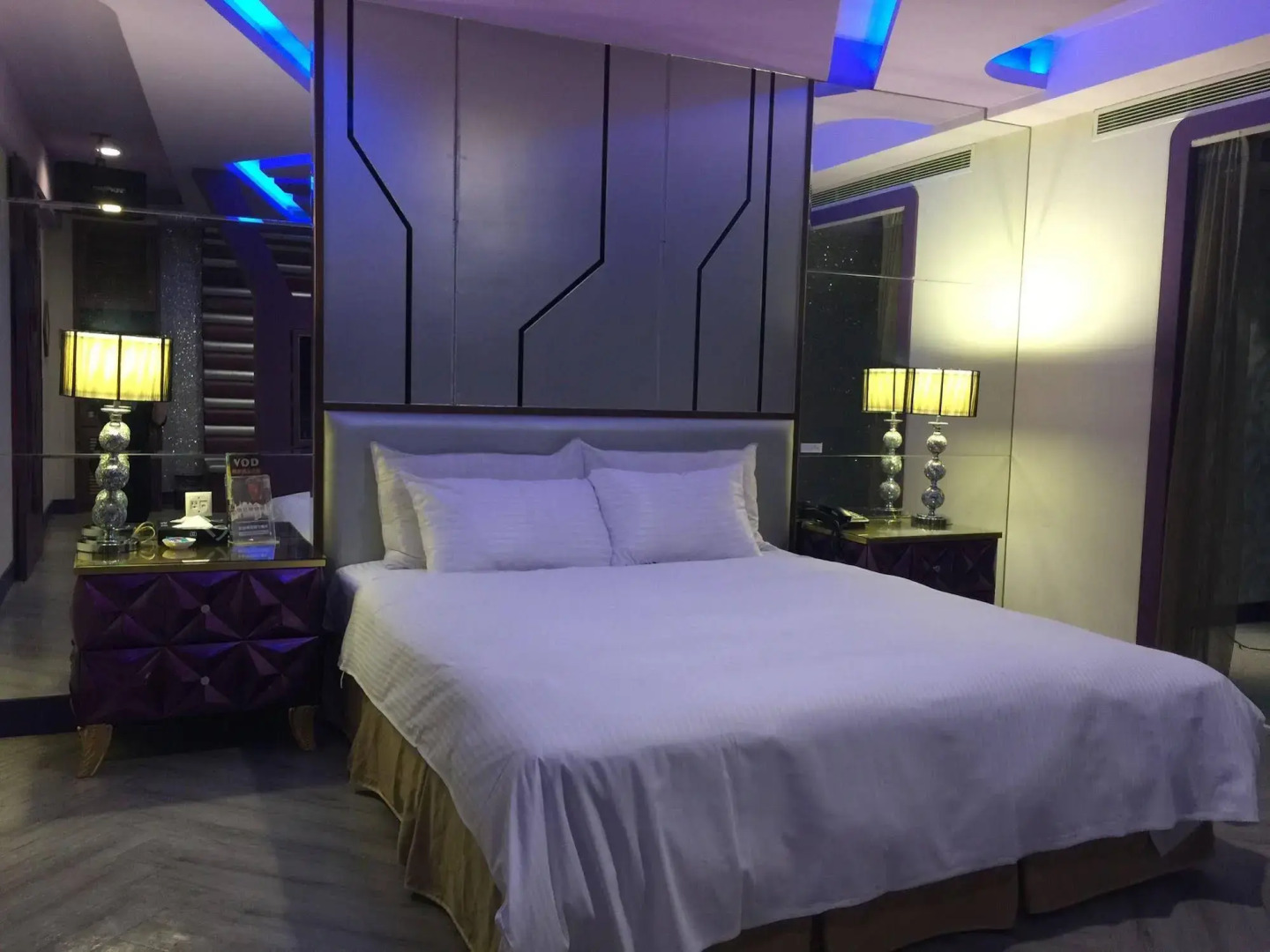 Discovery Motel - Yanping