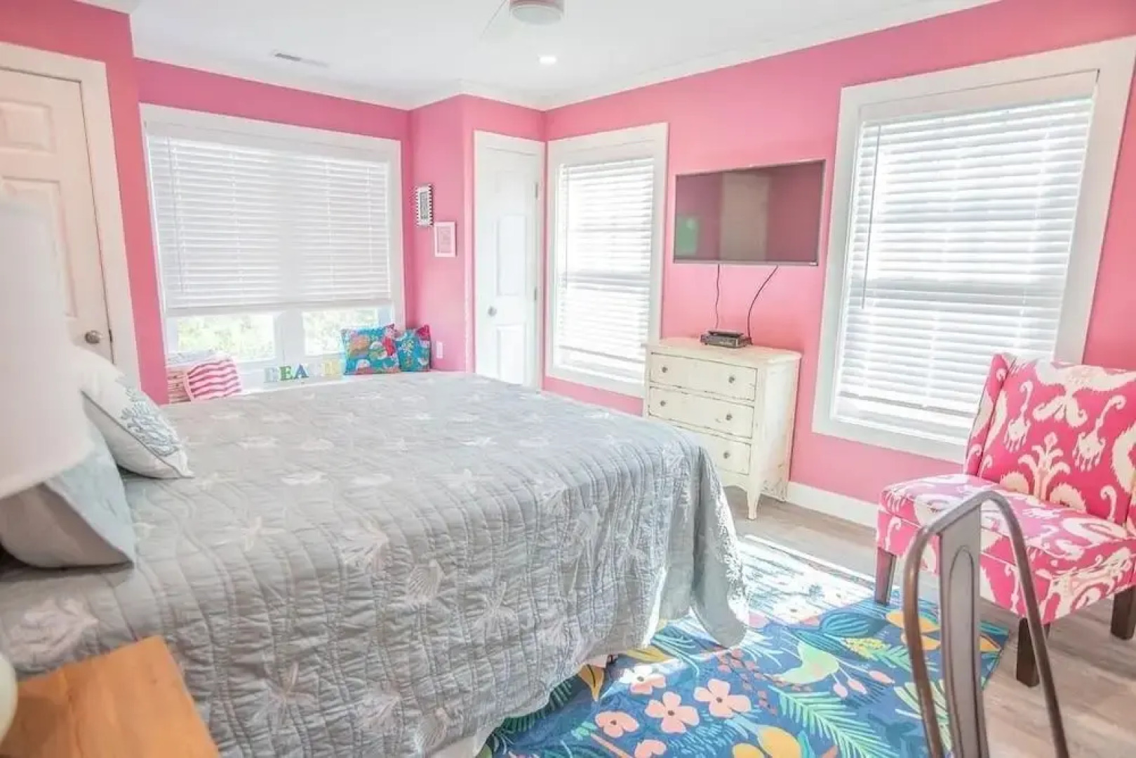 Three Girls 5 Bedroom Home by RedAwning