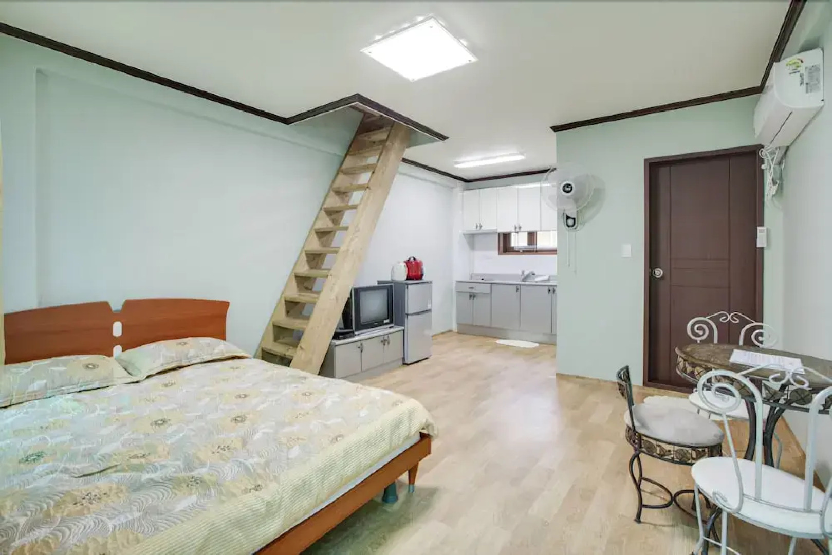 Yangpyeong Flowery Cloud Pension