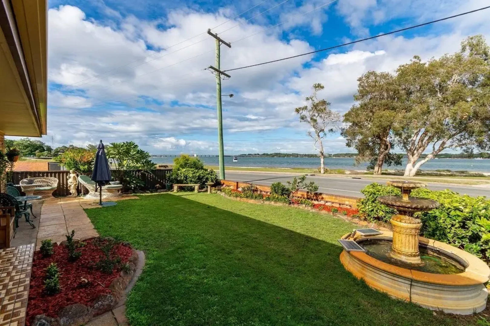 Spoil yourself with the perfect position of this first floor Unit