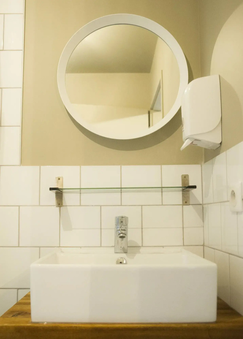 Georges Hostel & Café