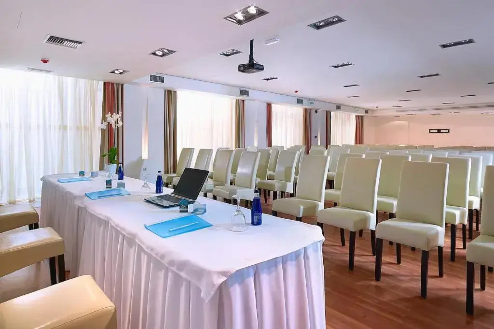 Hotel Sissi Bay And Wellness Club