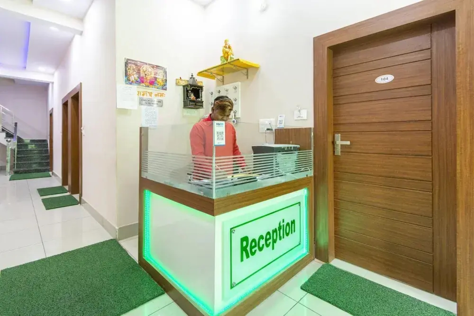 OYO 44100 Green Valley Lodge