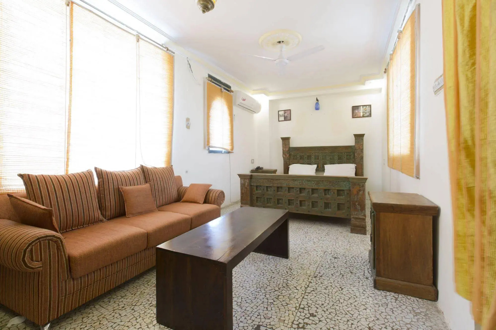 Yogi Guest House