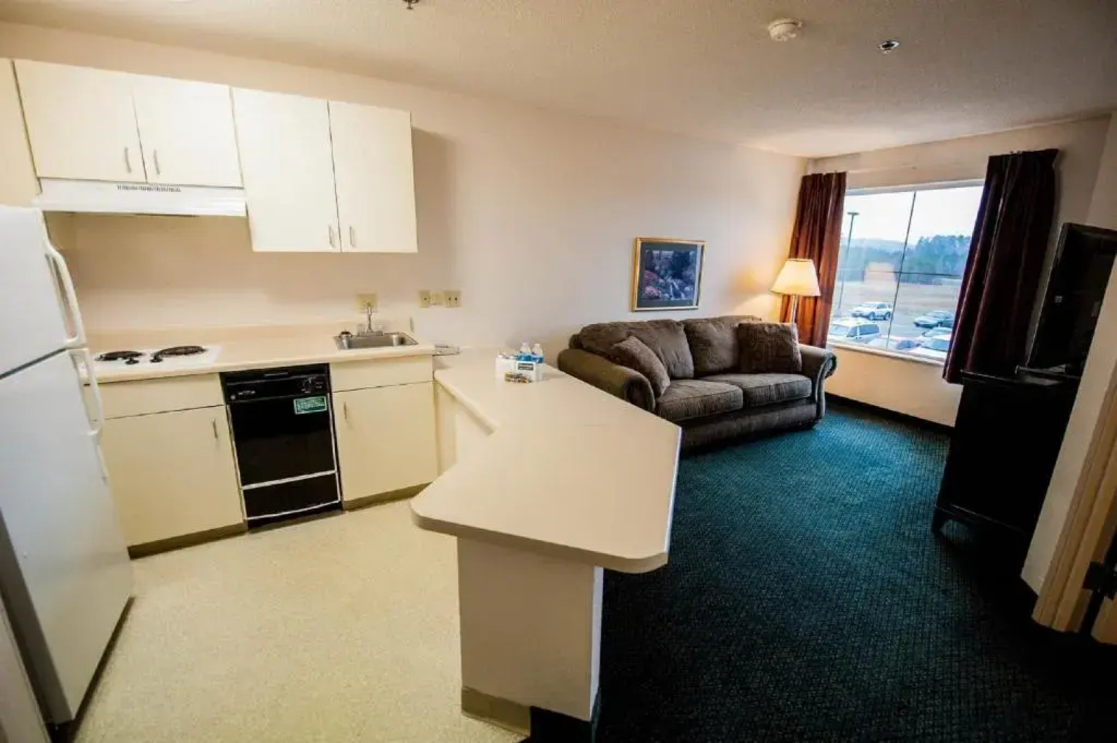 Greystone Inn and Suites