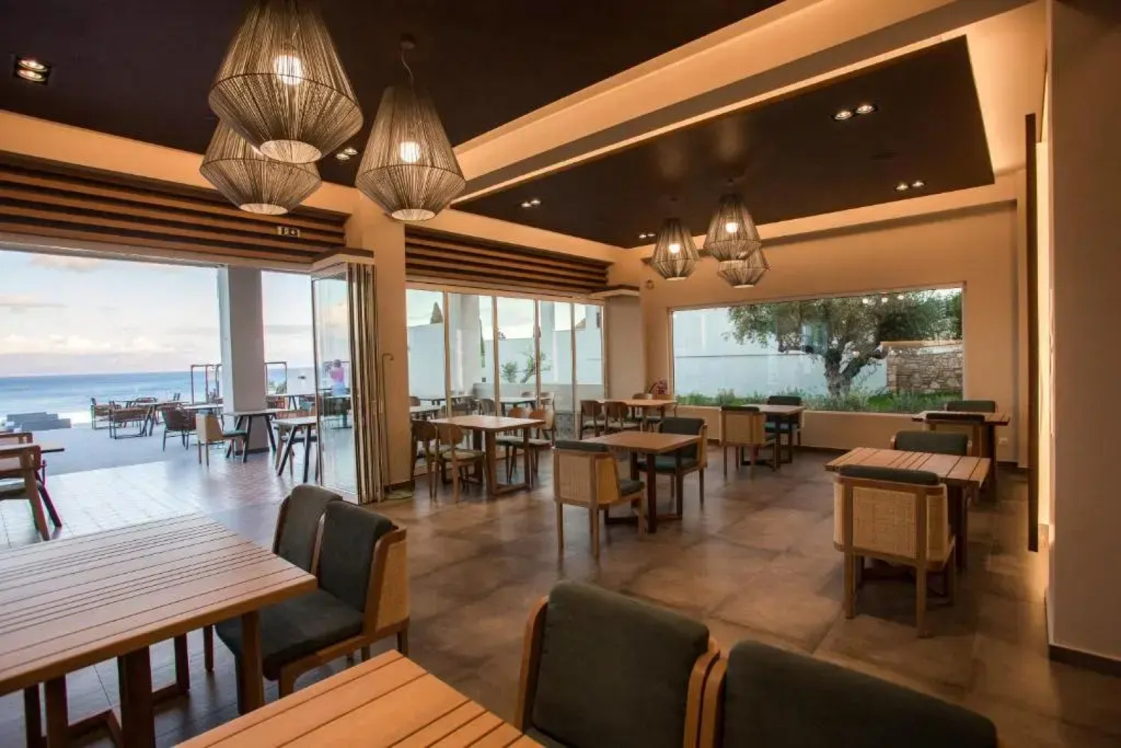 Colonides Beach Hotel